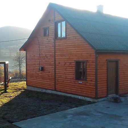 Cottage Ozerniy Lazeshchyna Buitenkant foto