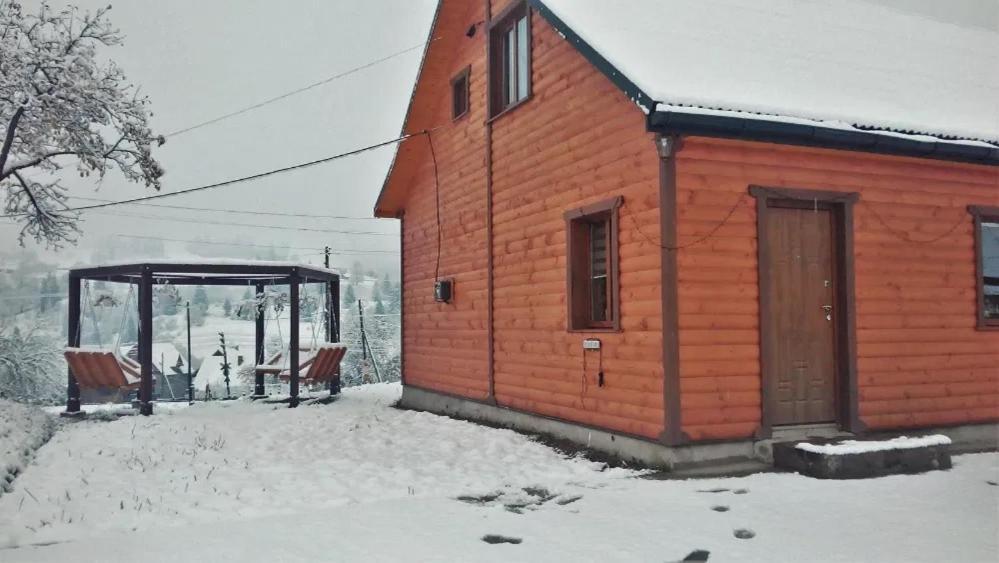 Cottage Ozerniy Lazeshchyna Buitenkant foto