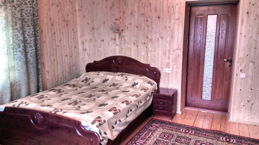 Cottage Ozerniy Lazeshchyna Kamer foto