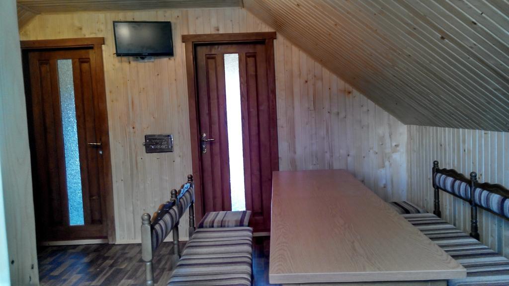 Cottage Ozerniy Lazeshchyna Kamer foto